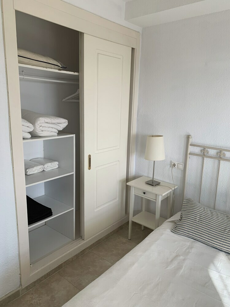 Apartamentos Estudio Primera Linea de Playa 50 Mtrs