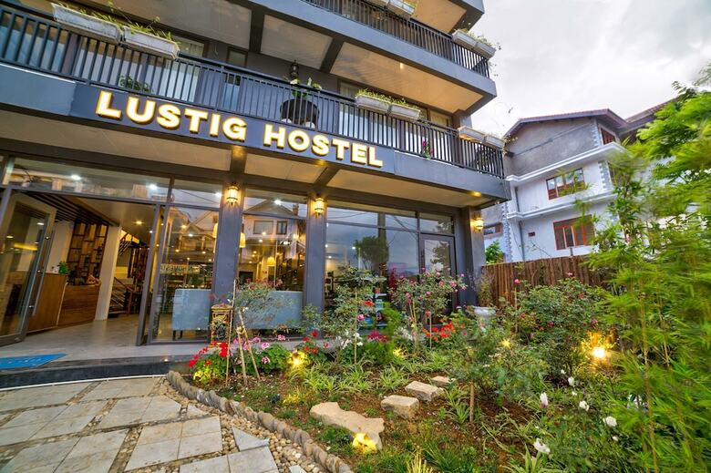 Hostal Lustig Hostel