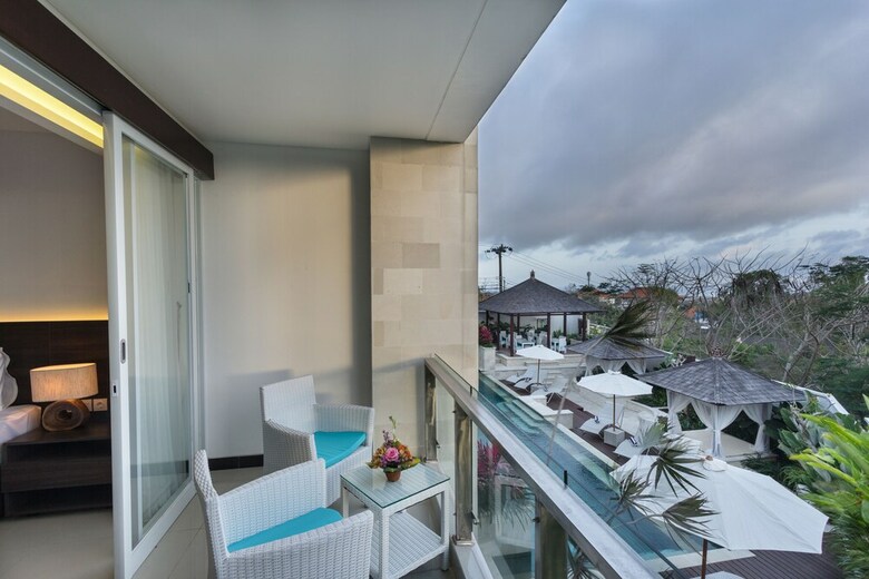 Hotel Adhiloka