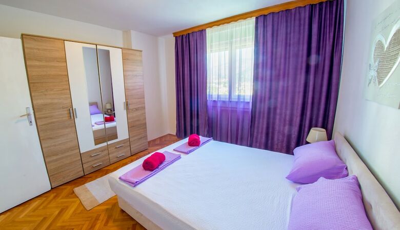 Hotel Apartment Rainbow Star