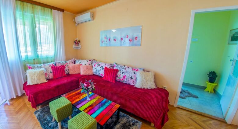 Hotel Apartment Rainbow Star