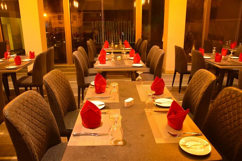 Ruvisha Beach Hotel