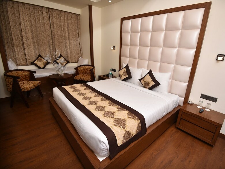 Hotel Sk Grand
