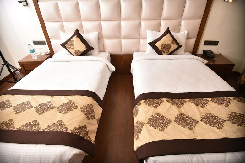 Hotel Sk Grand