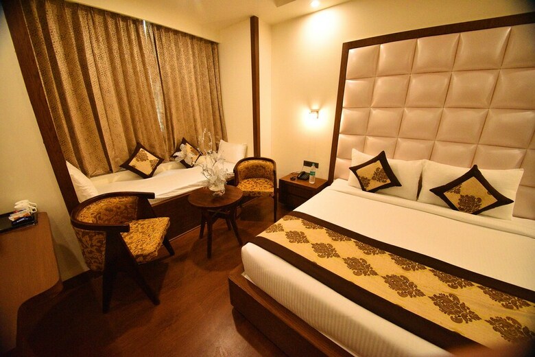 Hotel Sk Grand