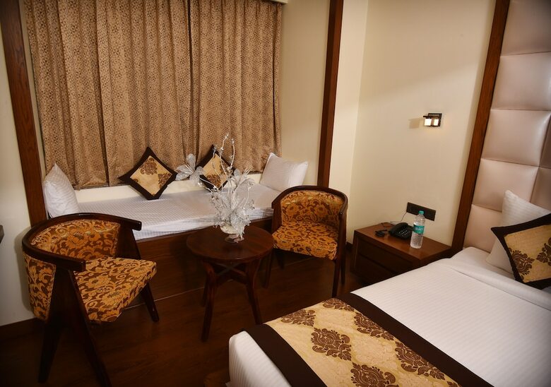 Hotel Sk Grand