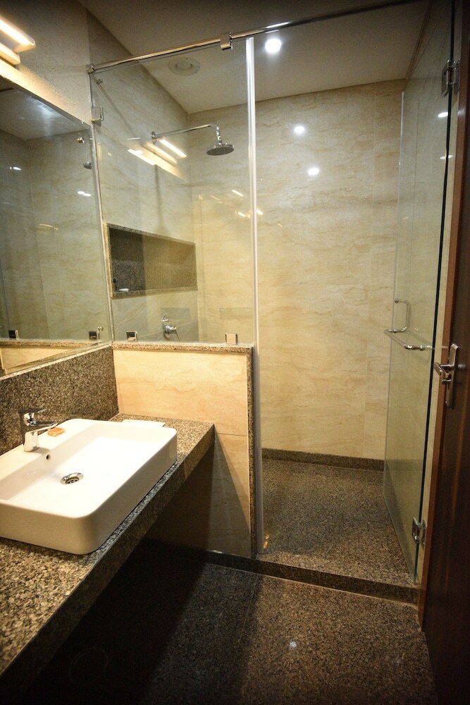 Hotel Sk Grand