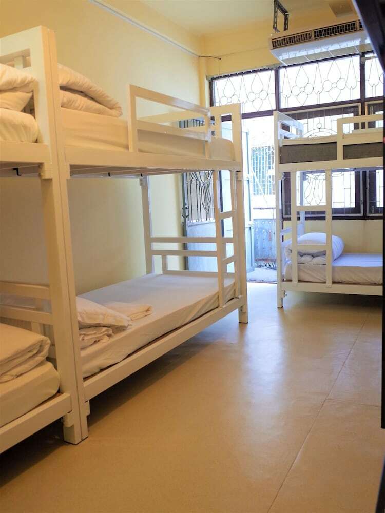 Hostal Naret Coliving - Hostel - Adults Only
