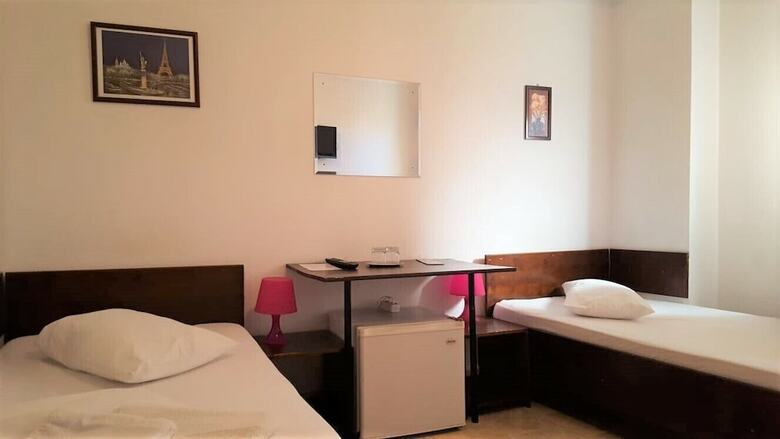 Hostal Taxi Hostel