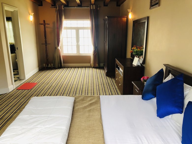 Hotel Swiss Cottage