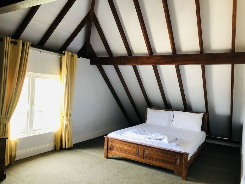 Hotel Swiss Cottage
