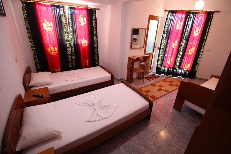 Cakalli Hotel