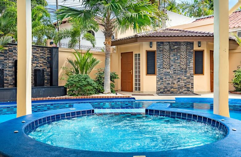 Luxury Pool Villa T1 Near Walking Street