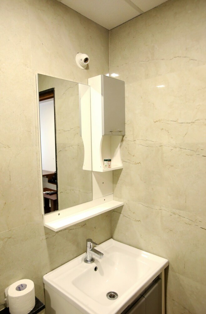 Hotel Anjani Suites