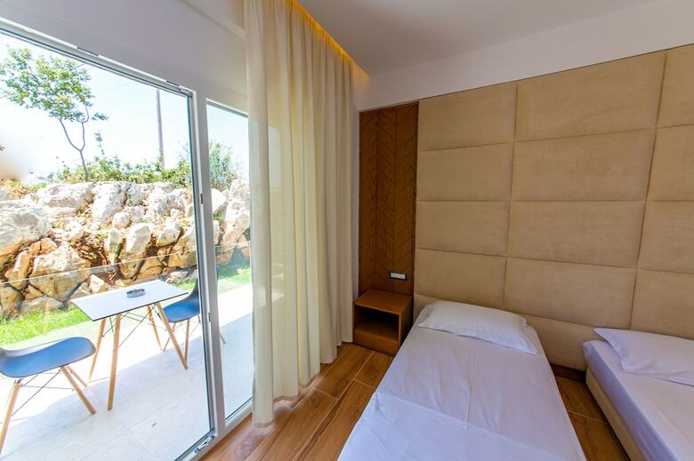 Inada Hotel