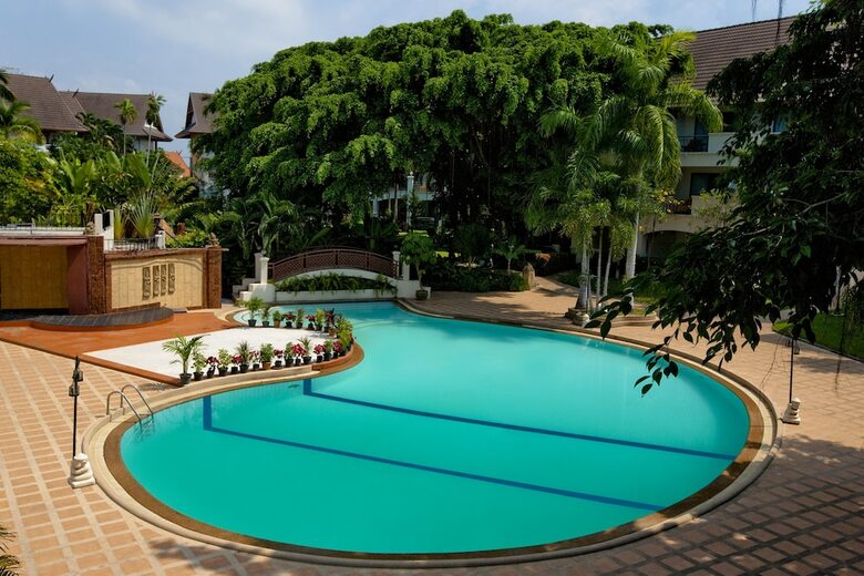 Hotel Pinnacle Grand Jomtien Resort