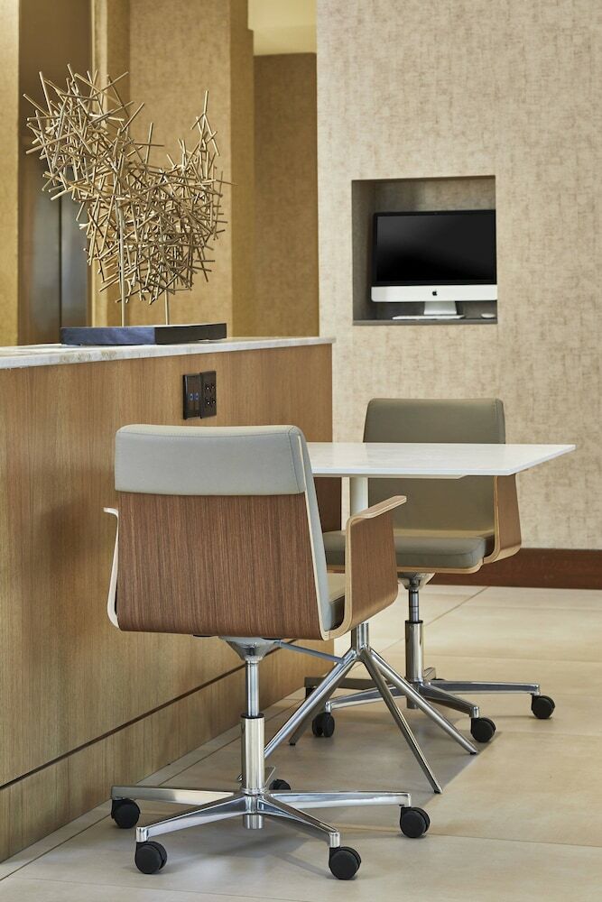 AC Hotel By Marriott Atlanta Airport Gateway