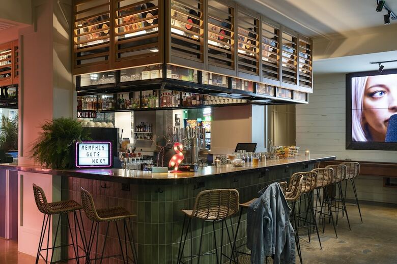 Hotel Moxy Memphis Downtown
