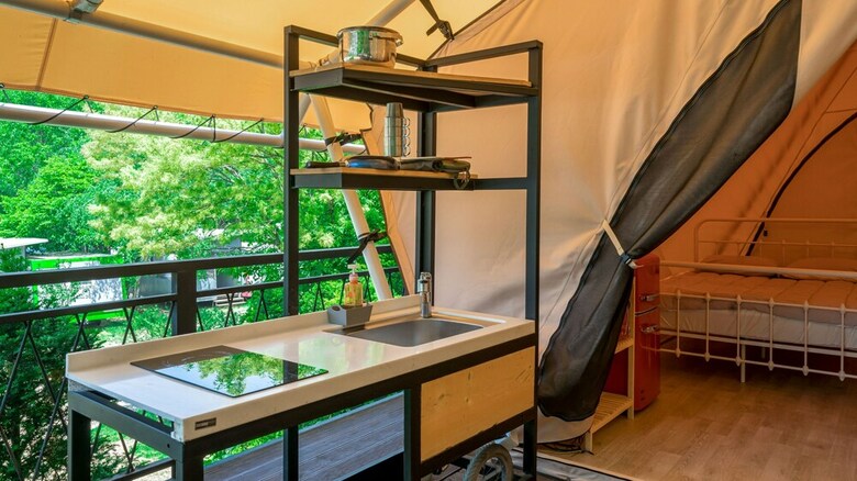 Gapyeong Saeyeon Caravan - Glamping