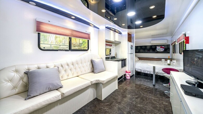 Gapyeong Saeyeon Caravan - Glamping