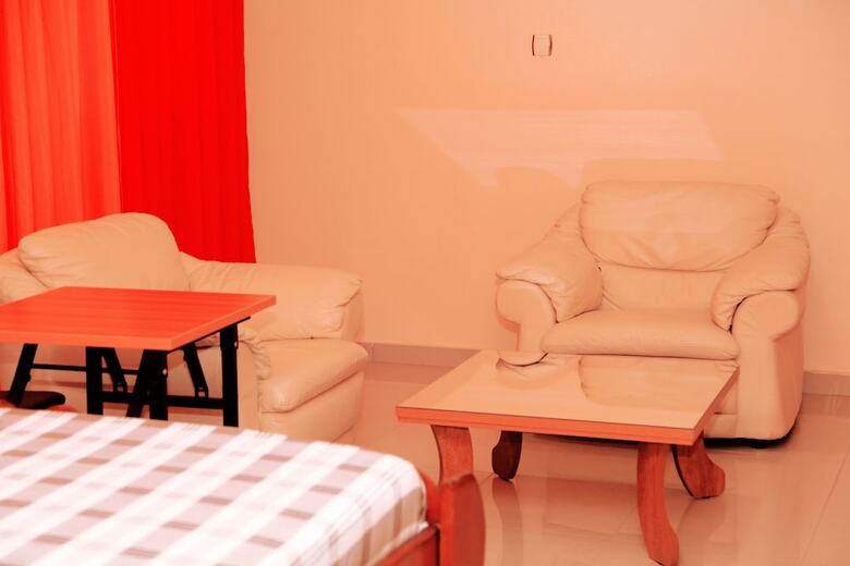 Flat Hotel Kandolo Gombe