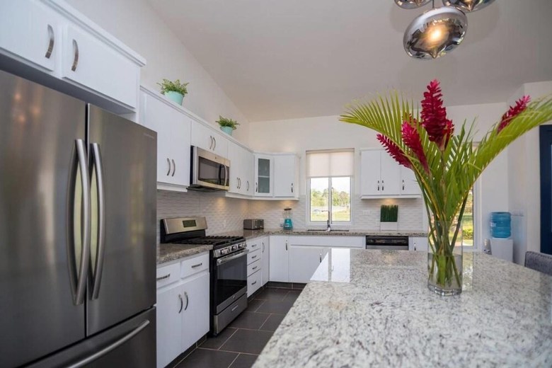 Spectacular Private 3 Bedroom Villa In Gated Community