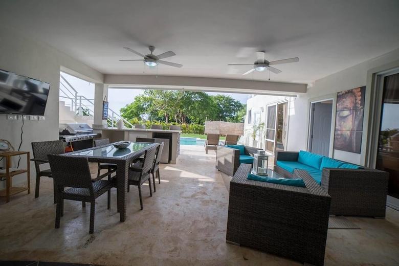 Spectacular Private 3 Bedroom Villa In Gated Community