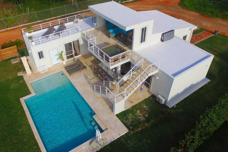 Spectacular Private 3 Bedroom Villa In Gated Community
