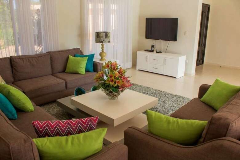 Villa With 4 Master Bedrooms W/ En-suite Bathrooms