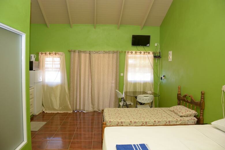 Hillview Apartments