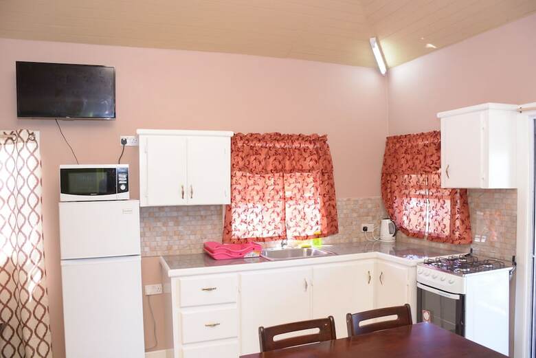 Hillview Apartments