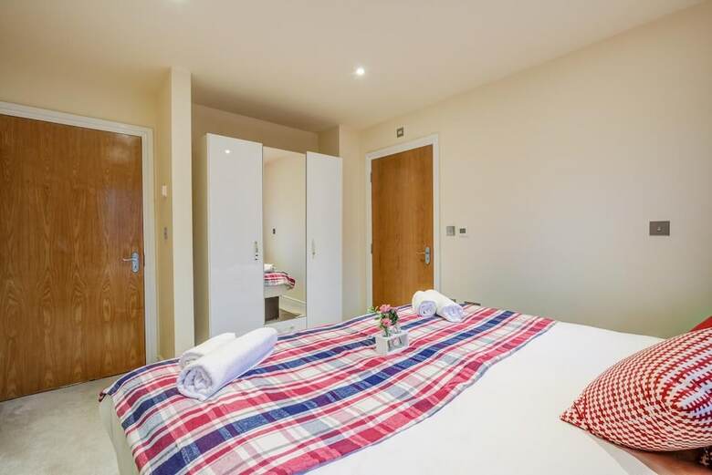 Mill Cross Apartments