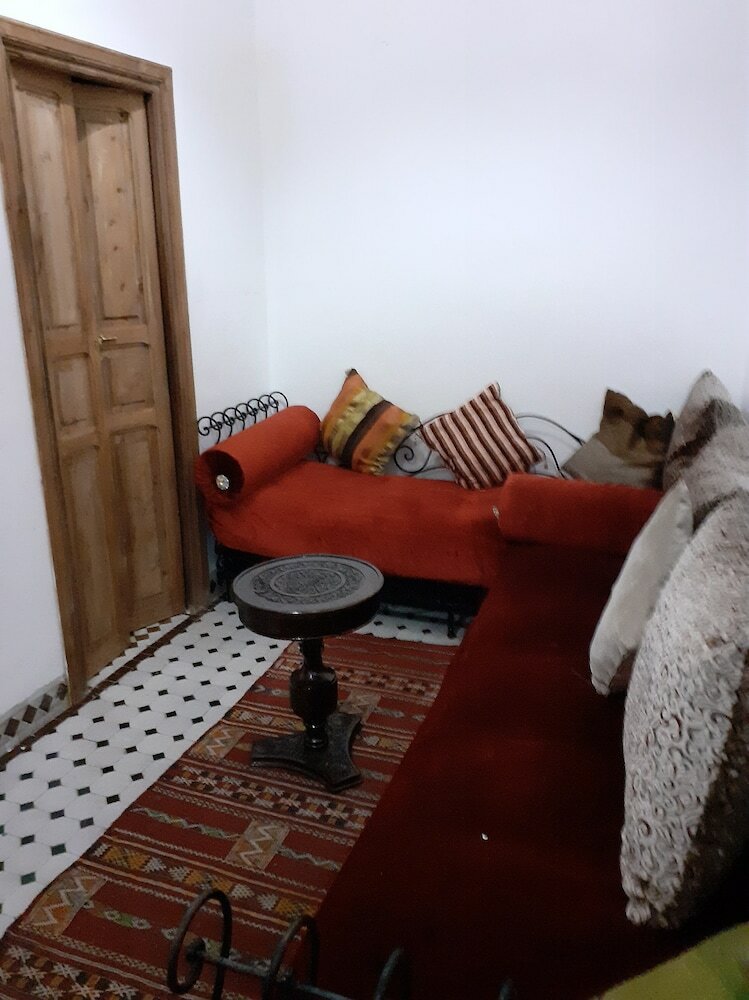 Hostal Hostel El Blida