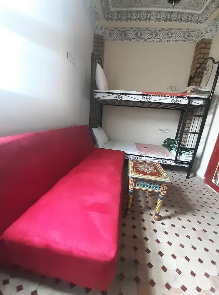 Hostal Hostel El Blida