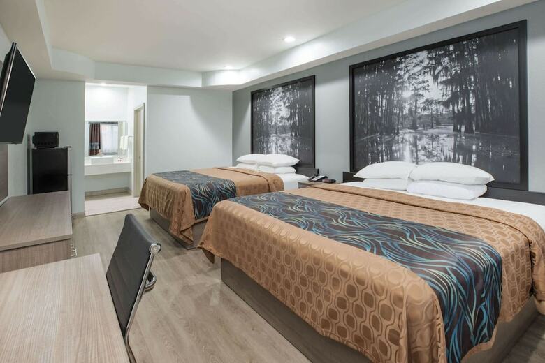Hotel Super 8 By Wyndham Humble/fallcreek/houston