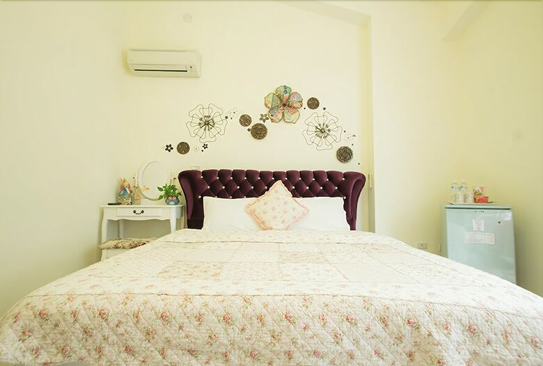 Z. H. Garden Hotel