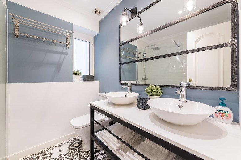 3 Bd Apartment Perfect Location In Plaza de Chueca