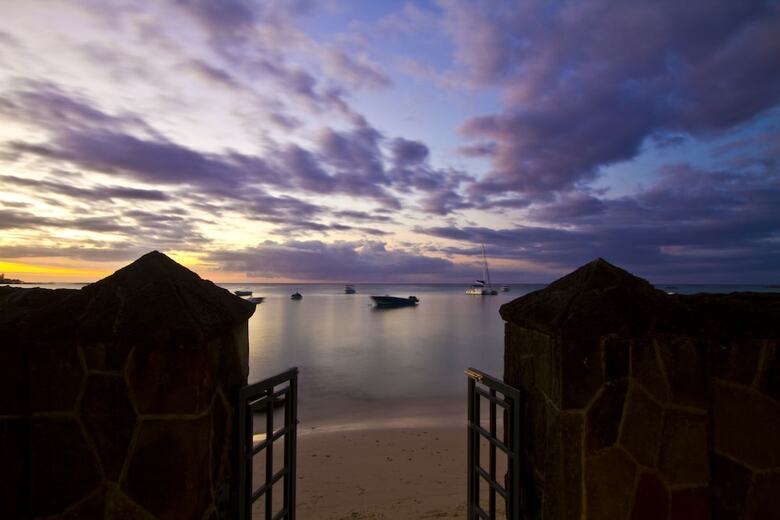 Le Beachclub Serviced Apartments And Villas