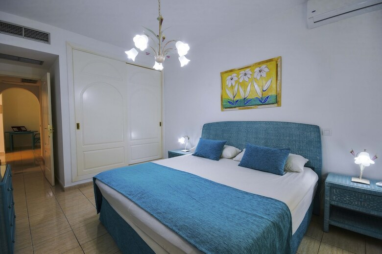 Sunshine Beach Villas