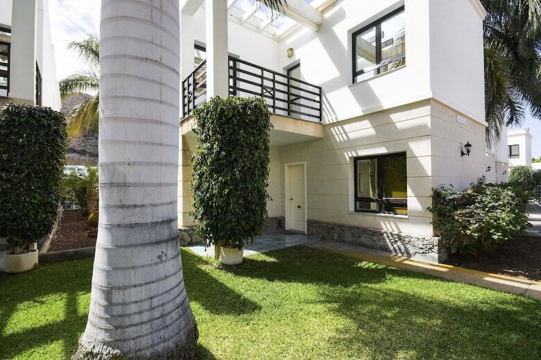 Sunshine Beach Villas