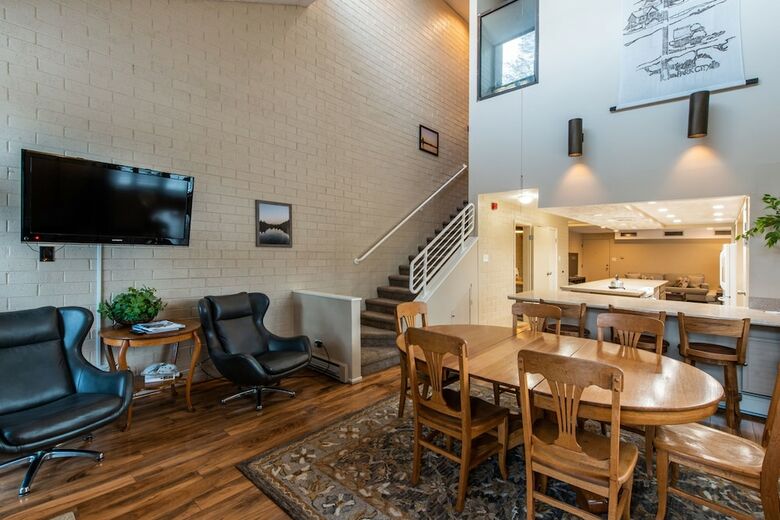 Park Avenue Condos By Identity Properties