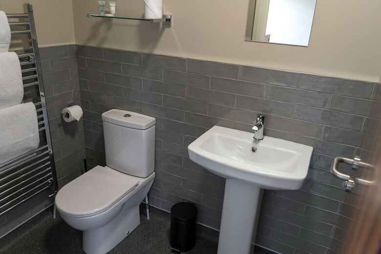Tredegar Arms Hotel
