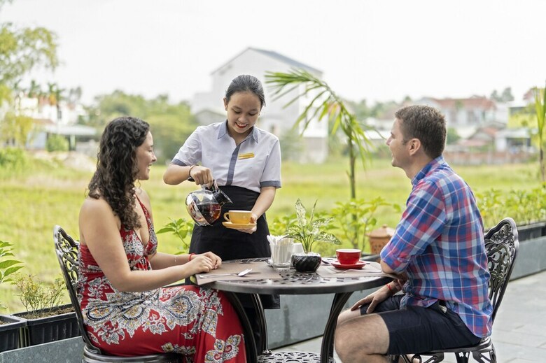 Eco Lux Riverside Hotel