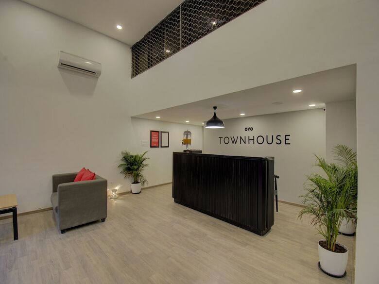 Oyo Townhouse 170 Shagun Hotel
