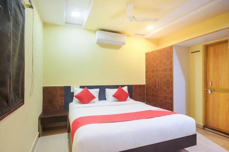 Hotel Oyo 48704 Rashi Farms