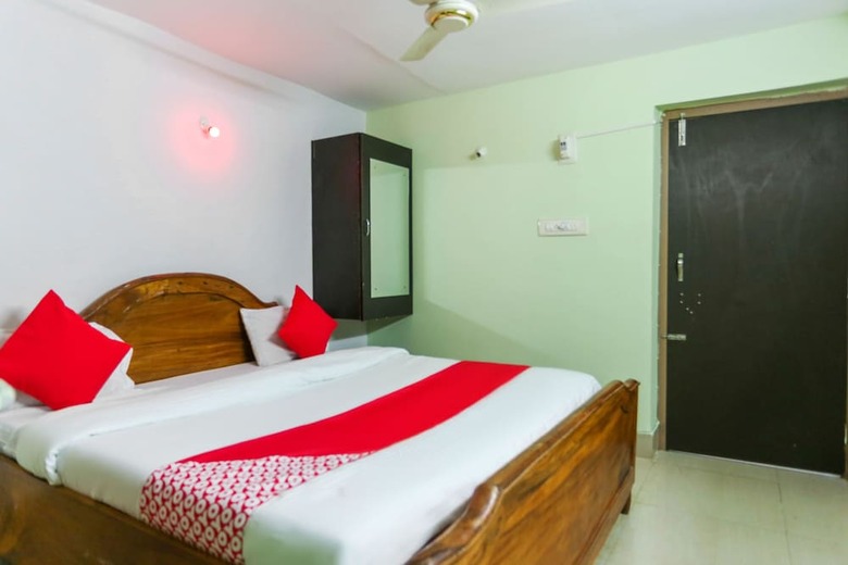 Hotel Spot On 32358 Sai Sadanand Residency