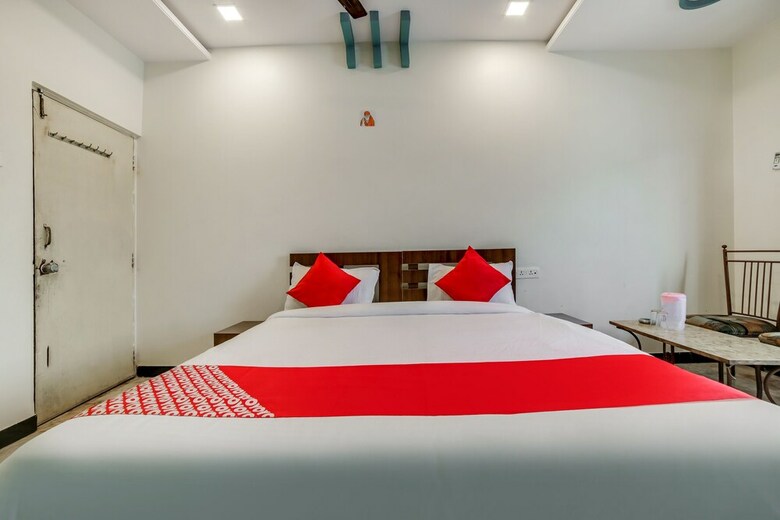 Hotel Oyo 23706 Super Deluxe Guest House