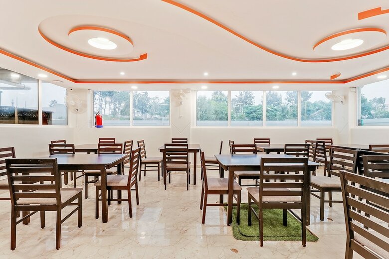 Hotel Capital O 46904 Surya Lotus