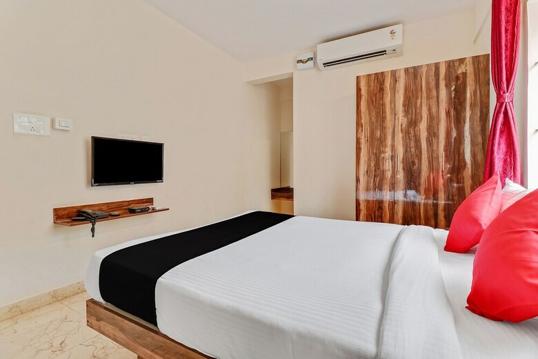 Hotel Capital O 46904 Surya Lotus