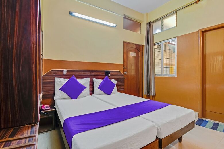 Spot On 48699 Hotel Pawan Sree Deluxe Lodge